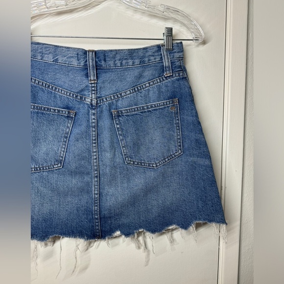 Madewell Rigid Denim A-Line Mini Skirt in Hughes Wash: Button-Front Edition 27 - Picture 9 of 16